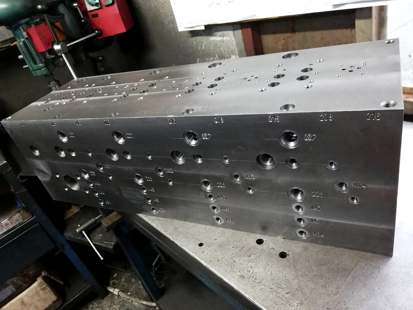 Hydraulic Manifold Block — image 2